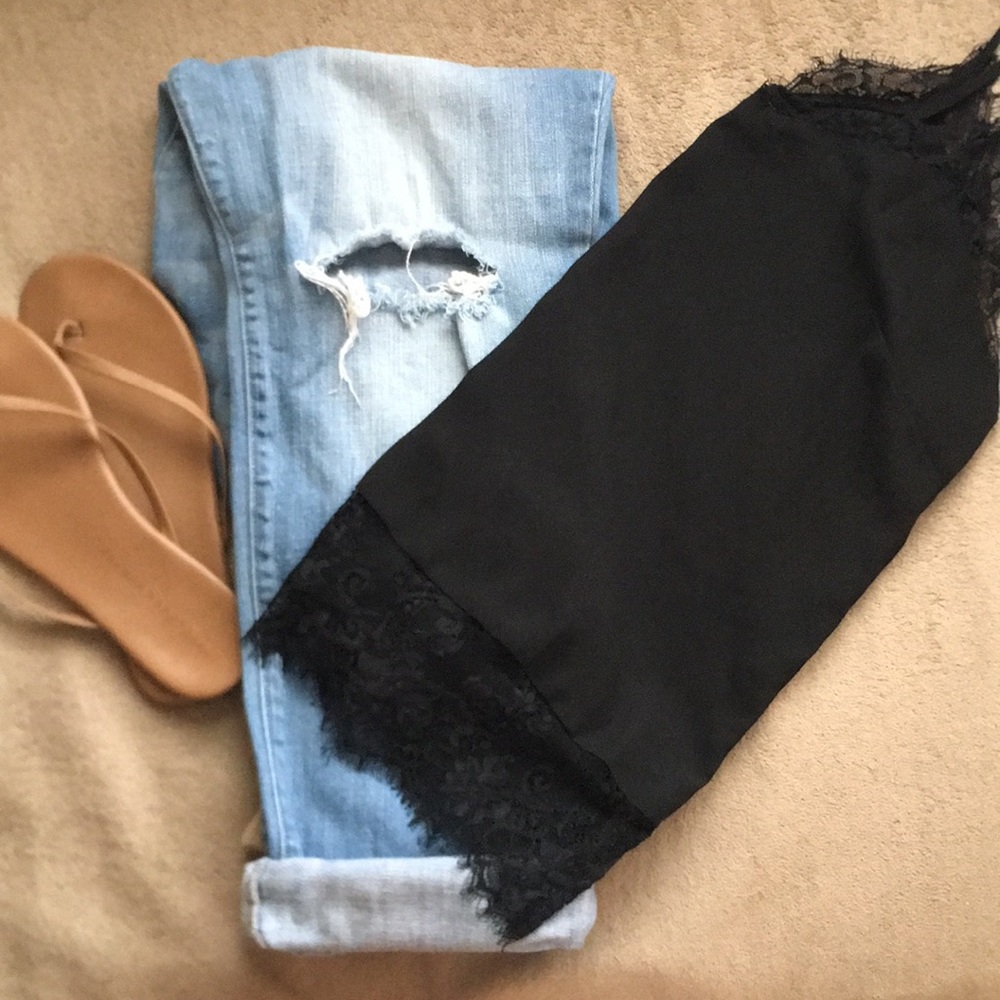 🔴LAST CHANCE🔴 Eyelash Lace Tank Top